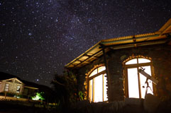 die persönliche Sternwarte auf der Terrasse, Zebra-River-Lodge 20140422-230943.jpg